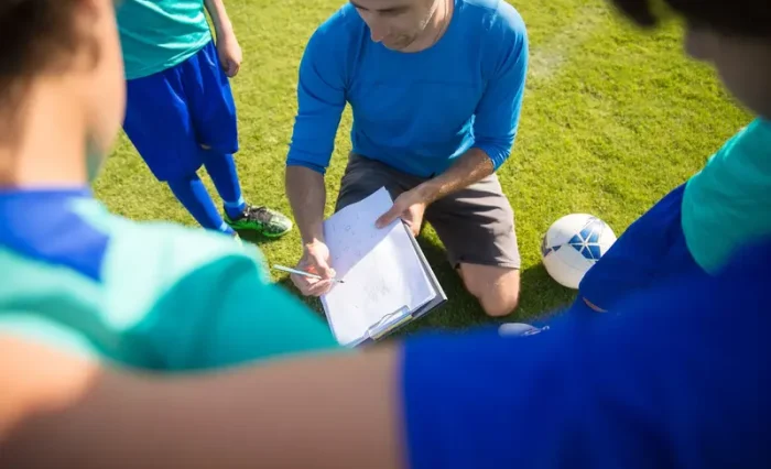 ¿Cuál es la formación necesaria para ser Entrenador de Fútbol?